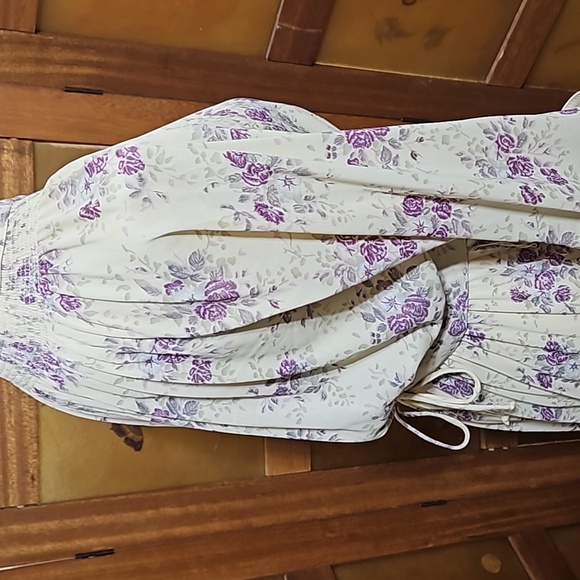 Vintage 70s Buttery Yellow Floral Dress - Picture 7 of 16